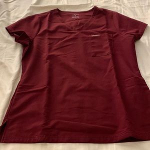 Jaanuu scrub set